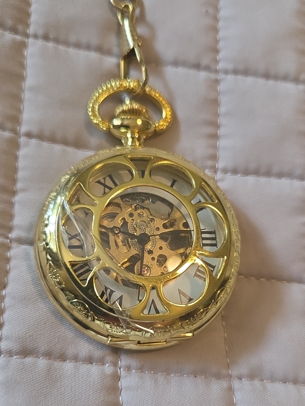 NIB Gold Tone Collector's Pocket Watch With Chain - Picture 3 of 10